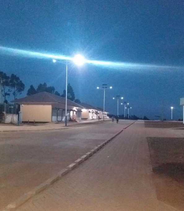 博乐市非洲科特迪瓦太阳能路灯工程